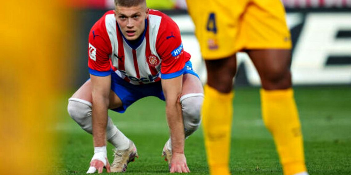 Артем Довбик.