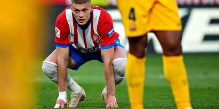 Артем Довбик.