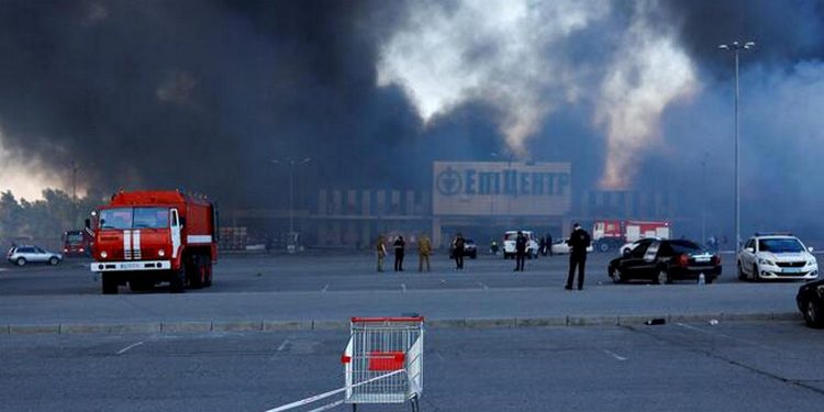 «Епіцентр» у Харкові.