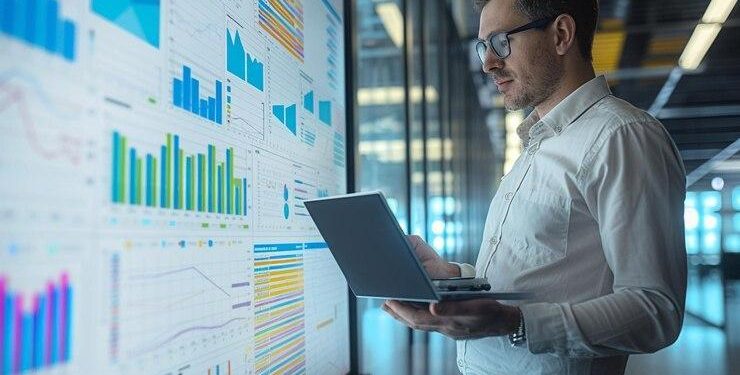 дата-аналитик