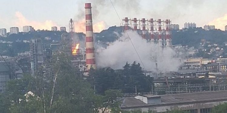 Удар дронів по НПЗ у Туапсе