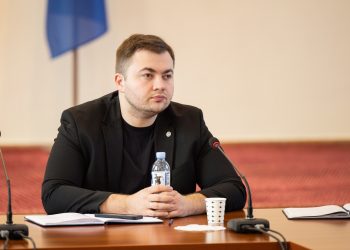 Адріан Белуцел