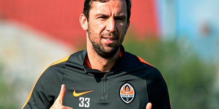 Даріо Срна.