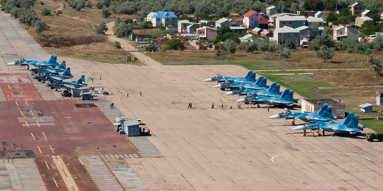 Аеродром "Саки"