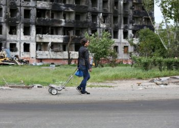 Зруйнований Маріуполь.