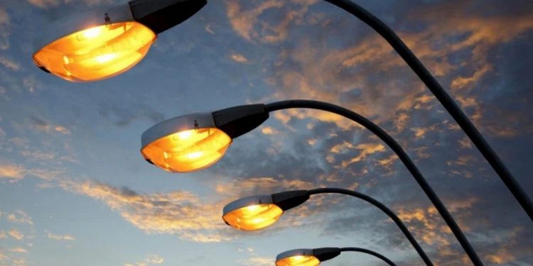 Вуличне освітлення.