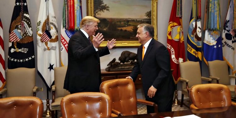 Дональд Трамп та Віктор Орбан.