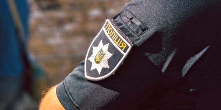 Шеврон поліції.