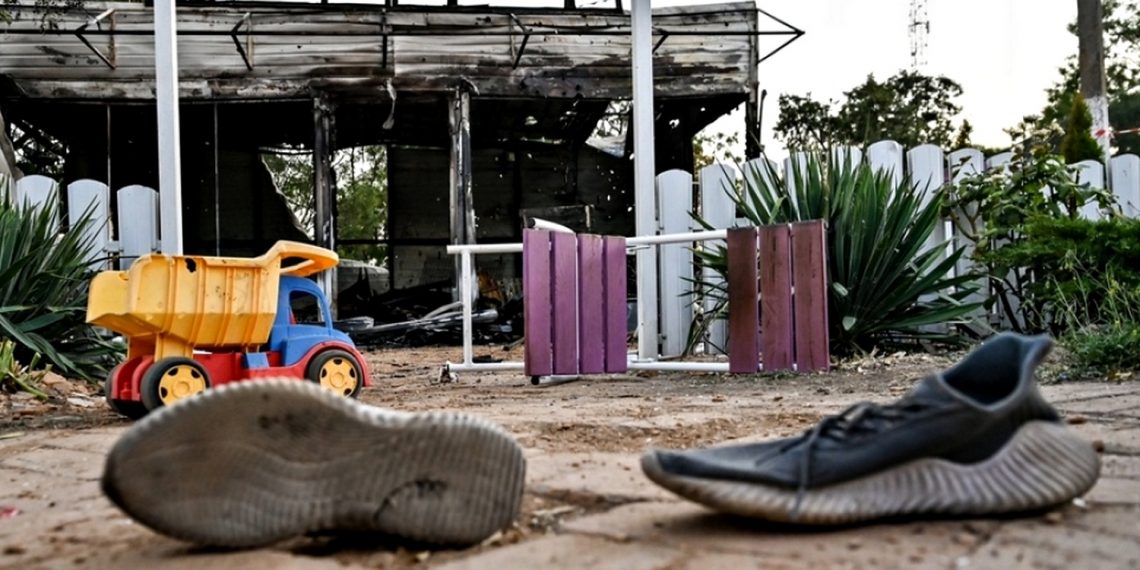 Удар по дитячому кафе.