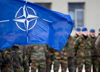 Війська НАТО.