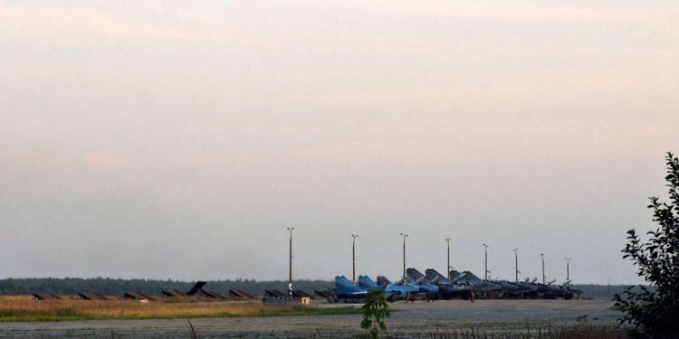 Ворожий аеродром.