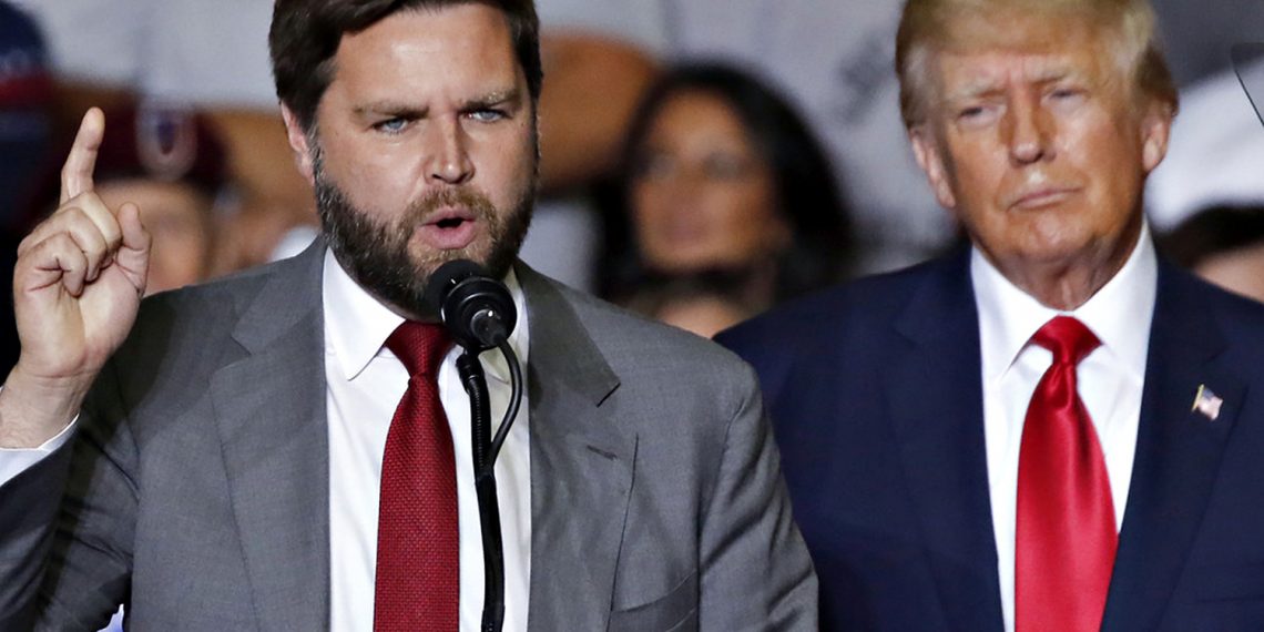 Джей ді Венс та Дональд Трамп.