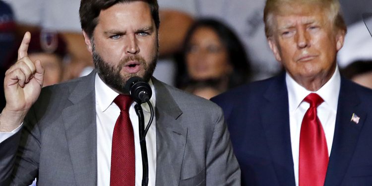 Джей ді Венс та Дональд Трамп.