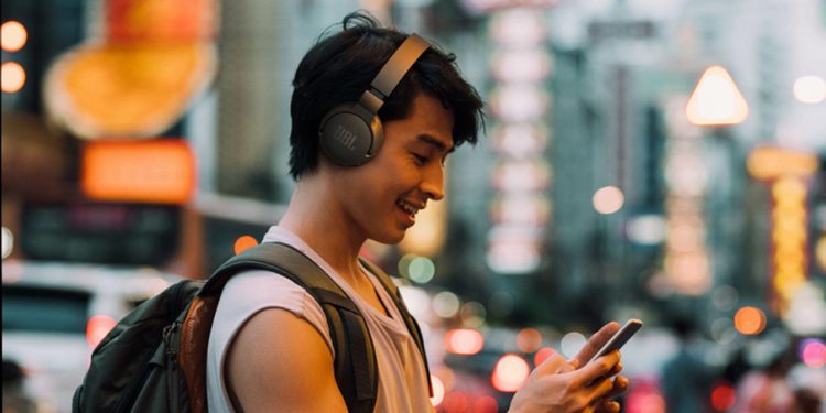 Технології шумозаглушення в навушниках JBL: огляд і переваги