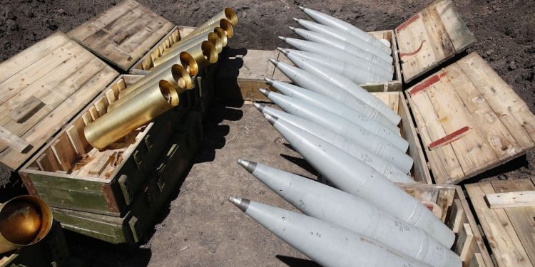 Артилерійські боєприпаси