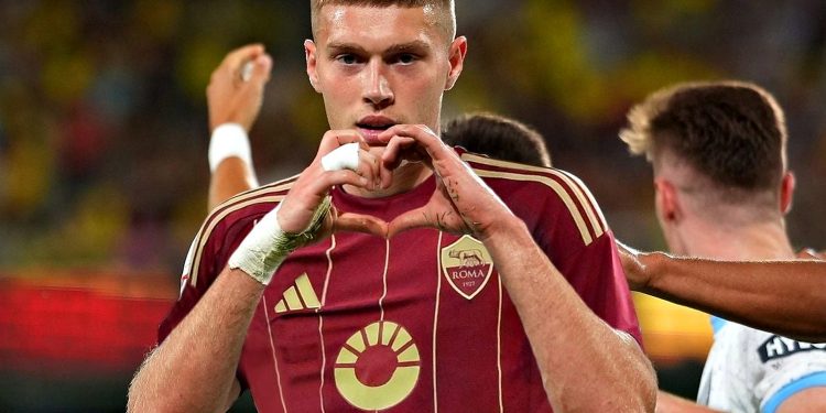 Артем Довбик.