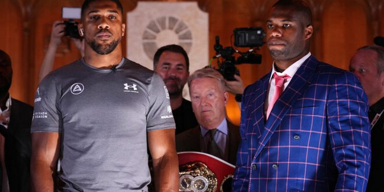 Ентоні Джошуа та Даніель Дюбуа.