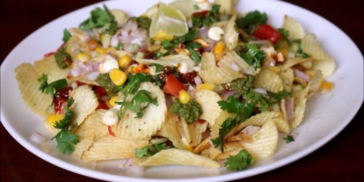 Крабовый салат с чипсами: вкусные и простые рецепты