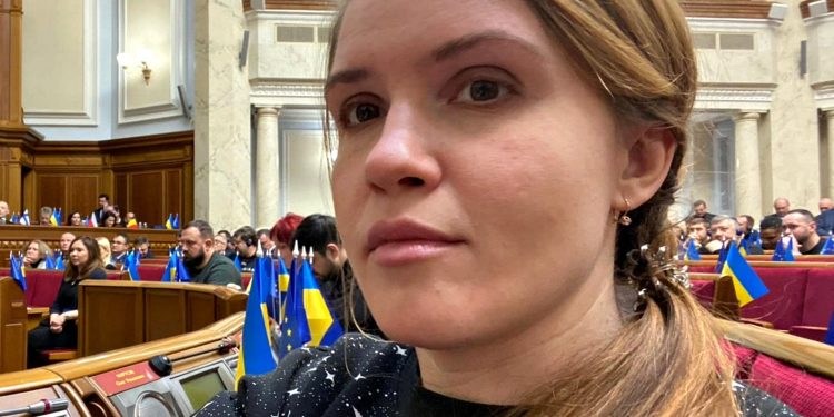 Мар'яна Безугла.