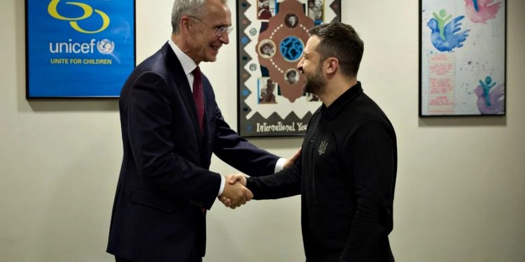 Єнс Столтенберг і Володимир Зеленський.