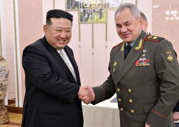 Кім Чен Ин та Сергій Шойгу.