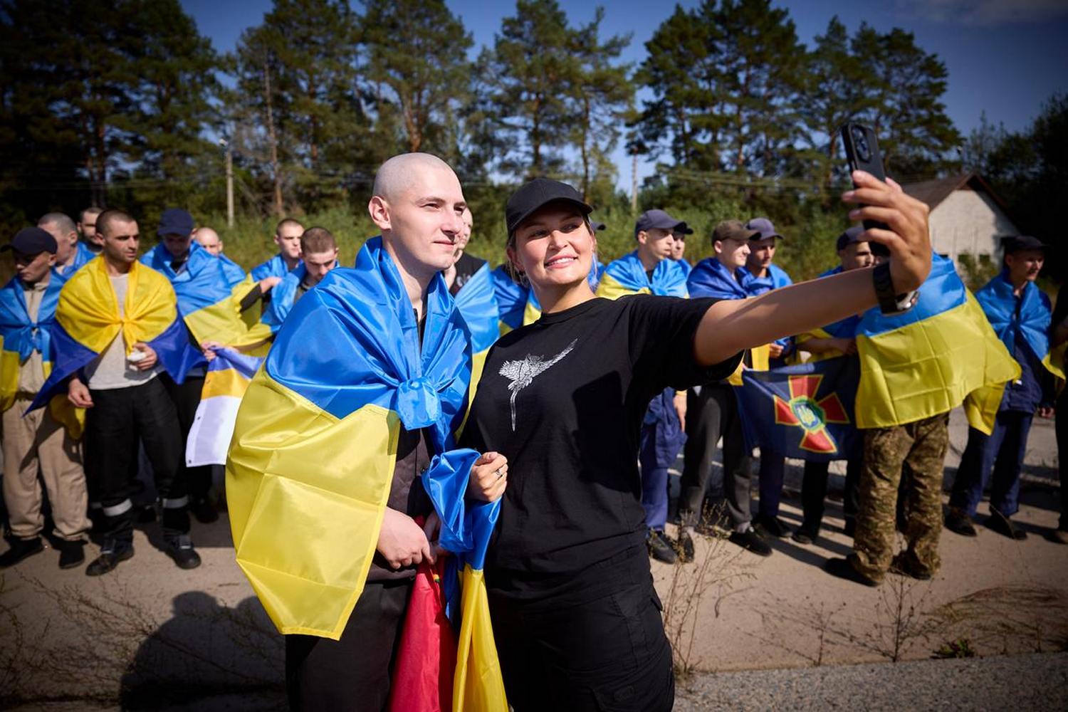 Обмін військовополоненими.