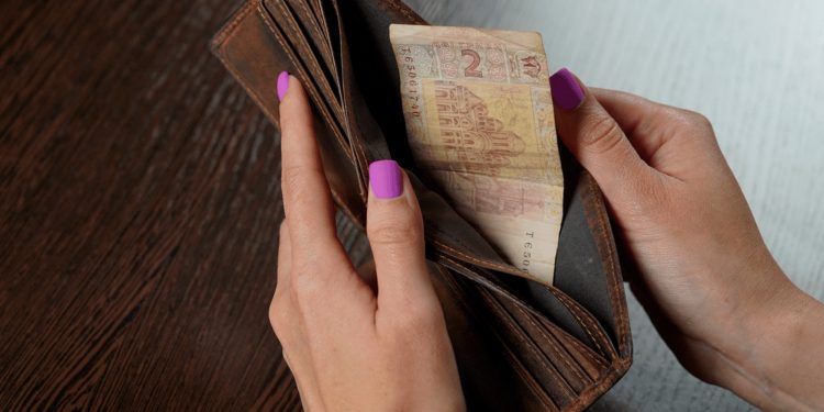 Допомога переселенцям.