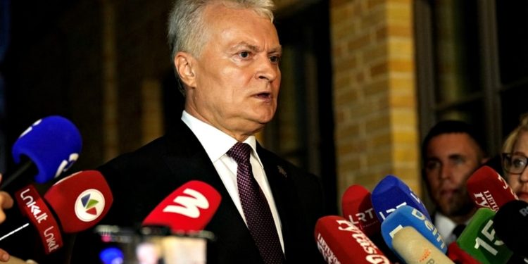 Гітанас Науседа.