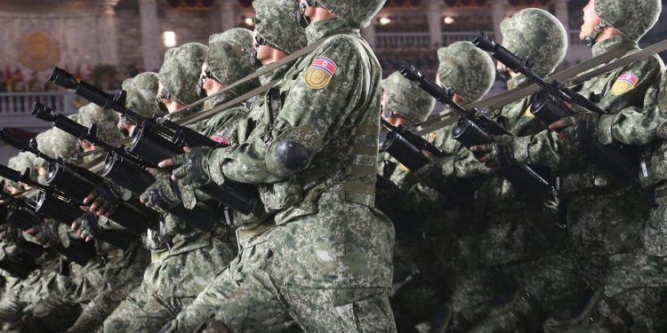 Північнокорейські солдати.