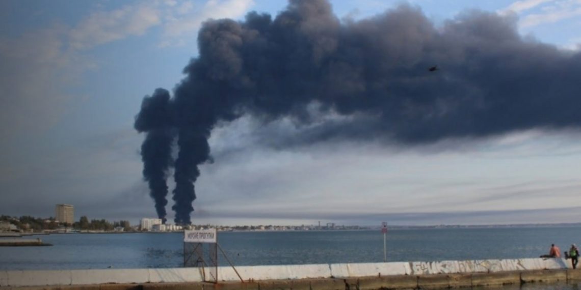 Удар по нафтобазі у Феодосії