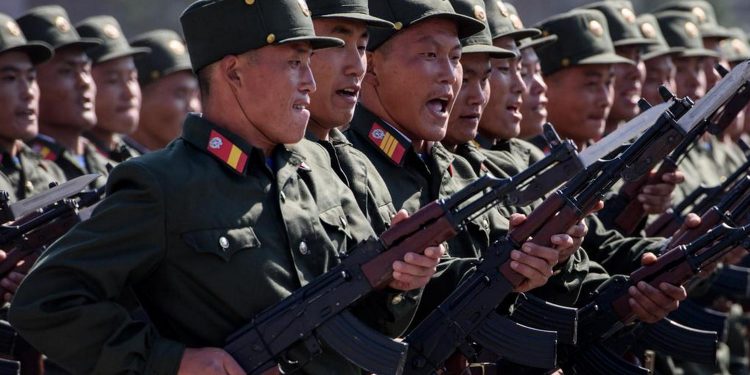 Північнокорейські солдати.