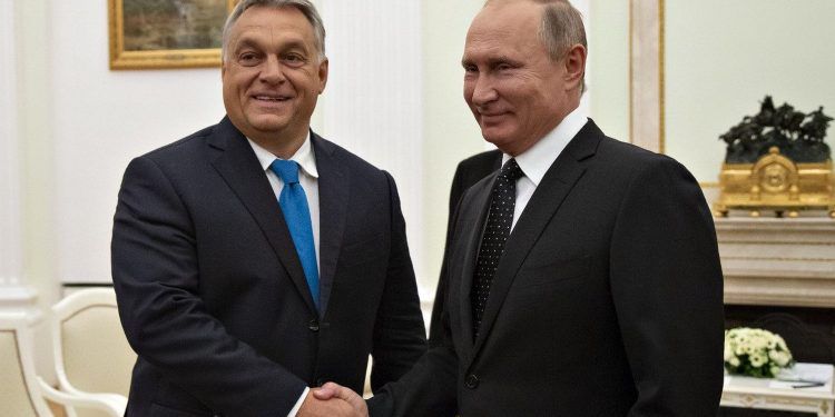 Віктор Орбан та Володимир Путін.