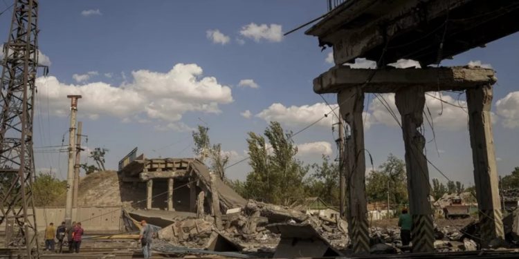 Враг пытается двигаться и днем, и ночью – офицер Нацгвардии сообщил о ситуации на Покровском направлении