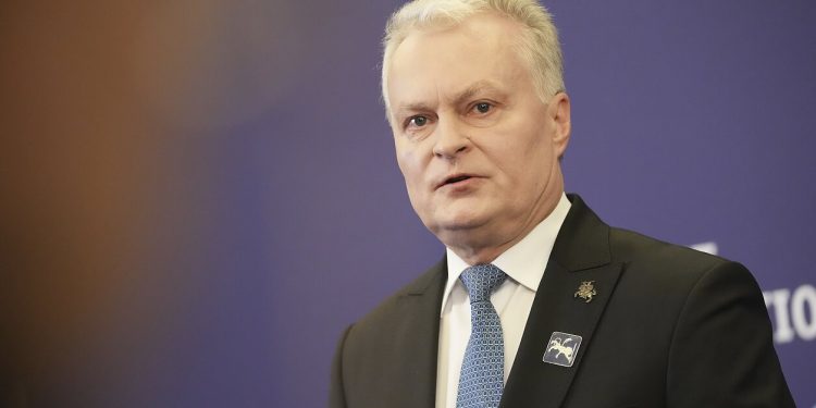 Гітанас Науседа