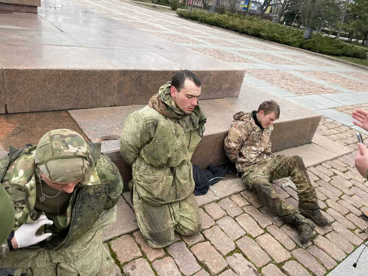 Полонені окупанти