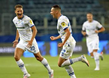 «Динамо-Київ».