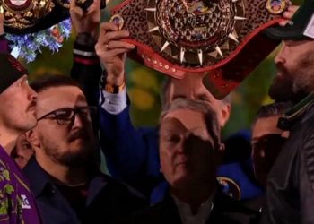 Олександр Усик та Тайсон Ф'юрі.