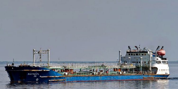 Російський танкер.