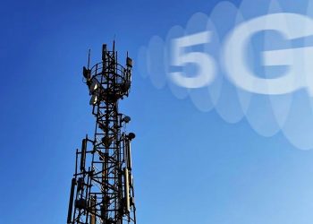 Вежа 5G-мережі.