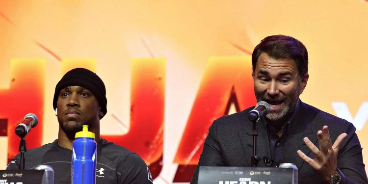 Ентоні Джошуа та Едді Хірн.