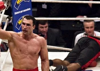 Володимир Кличко в рингу.