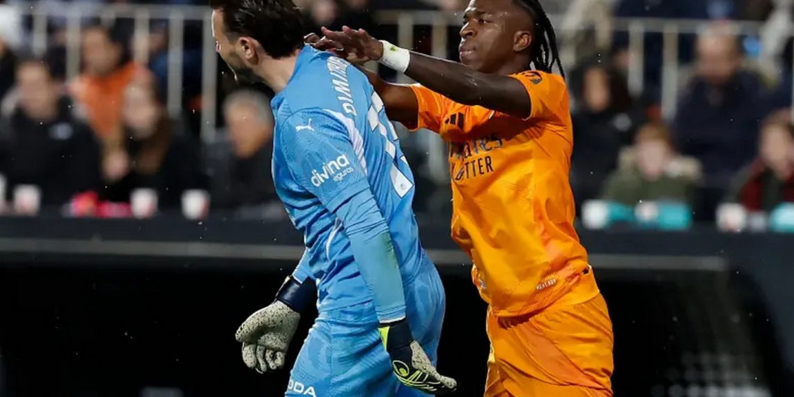 Поштовх Вінісіуса.