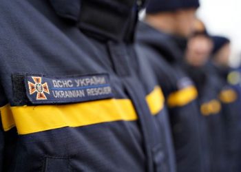 Рятувальники.