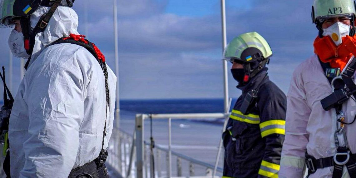 Співробітники ДСНС на ЧАЕС.