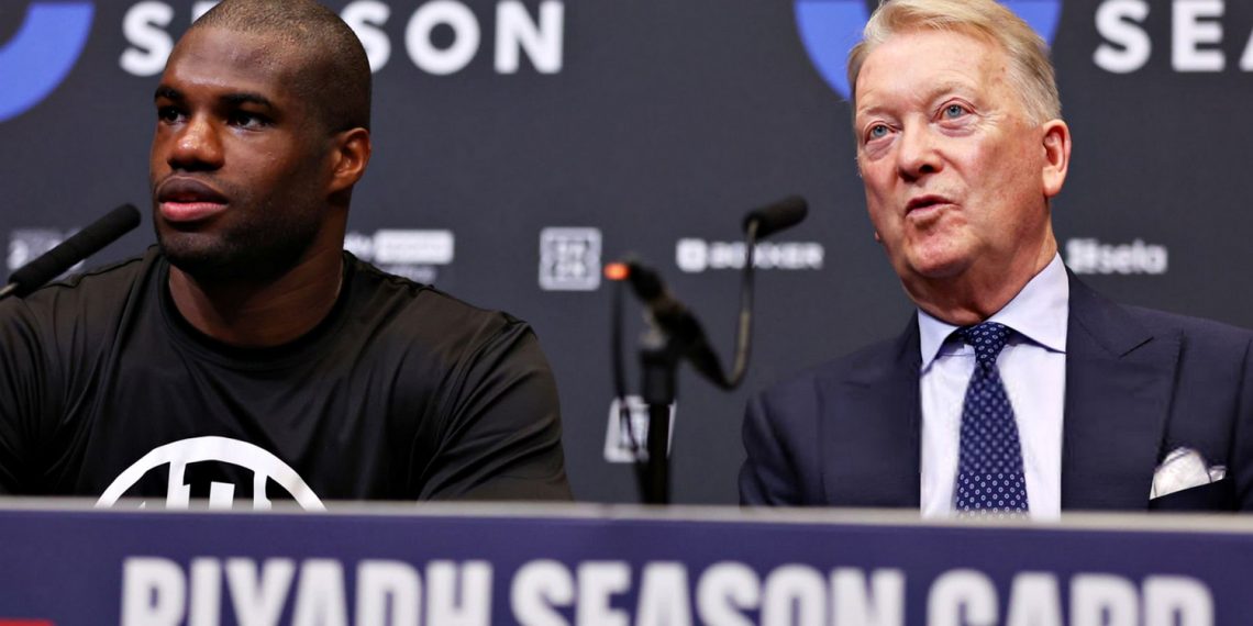 Даніель Дюбуа та Френк Воррен.