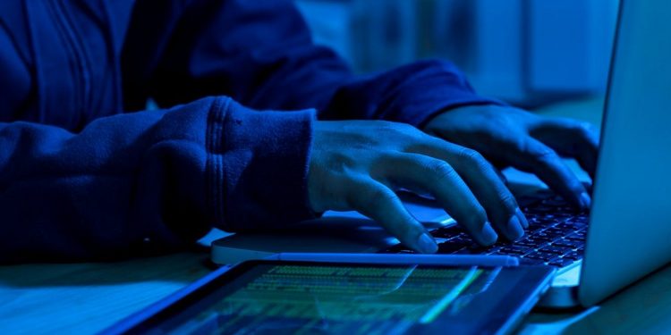 Кібератака.