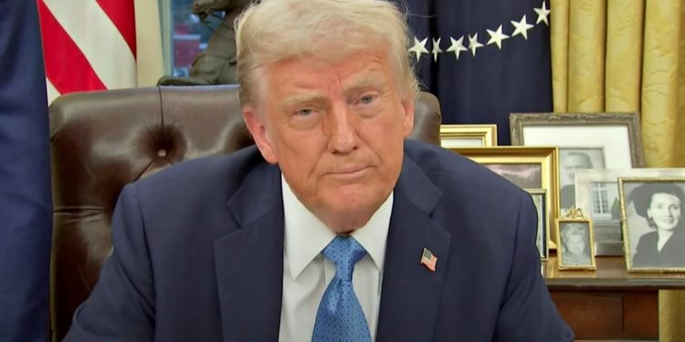 Дональд Трамп.