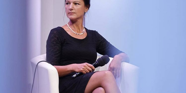 Сара Вагенкнехт