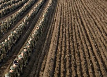 Земля для росіян.