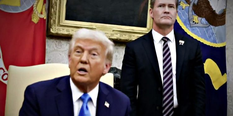 Дональд Трамп.